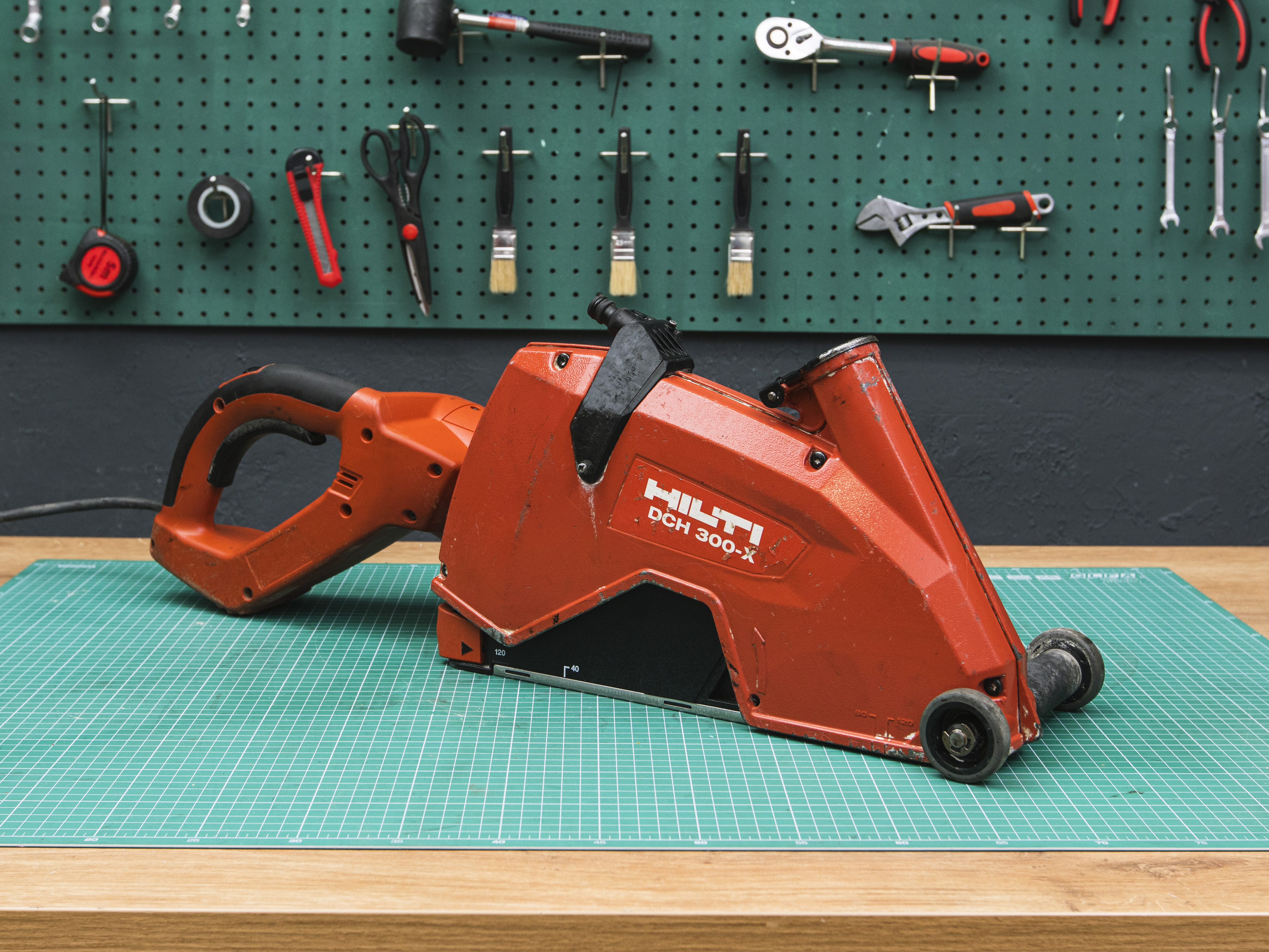Штроборез Hilti DCH 300-X  (03-10044)
