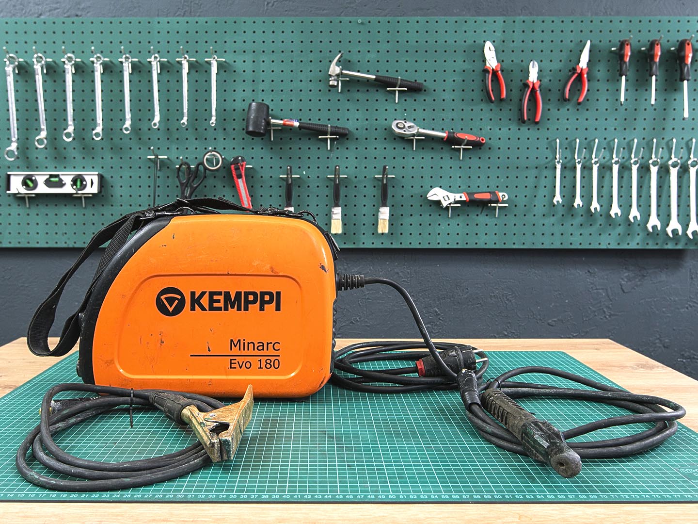 Сварочный аппарат Kemppi Minarc Evo 180  (01-19102)