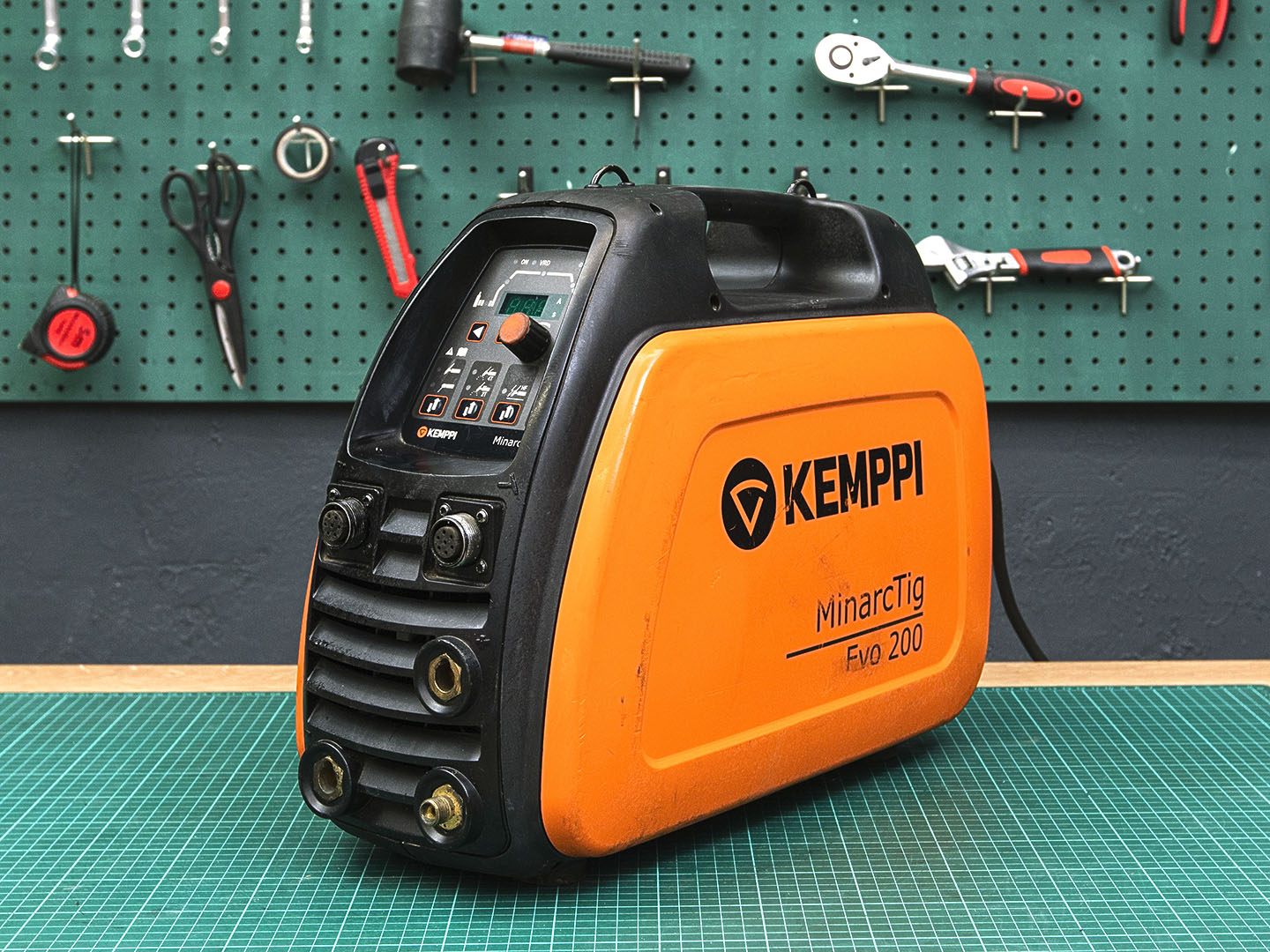 Установка аргонодуговая KEMPPI MinarcTig EVO 200  (02-01093)