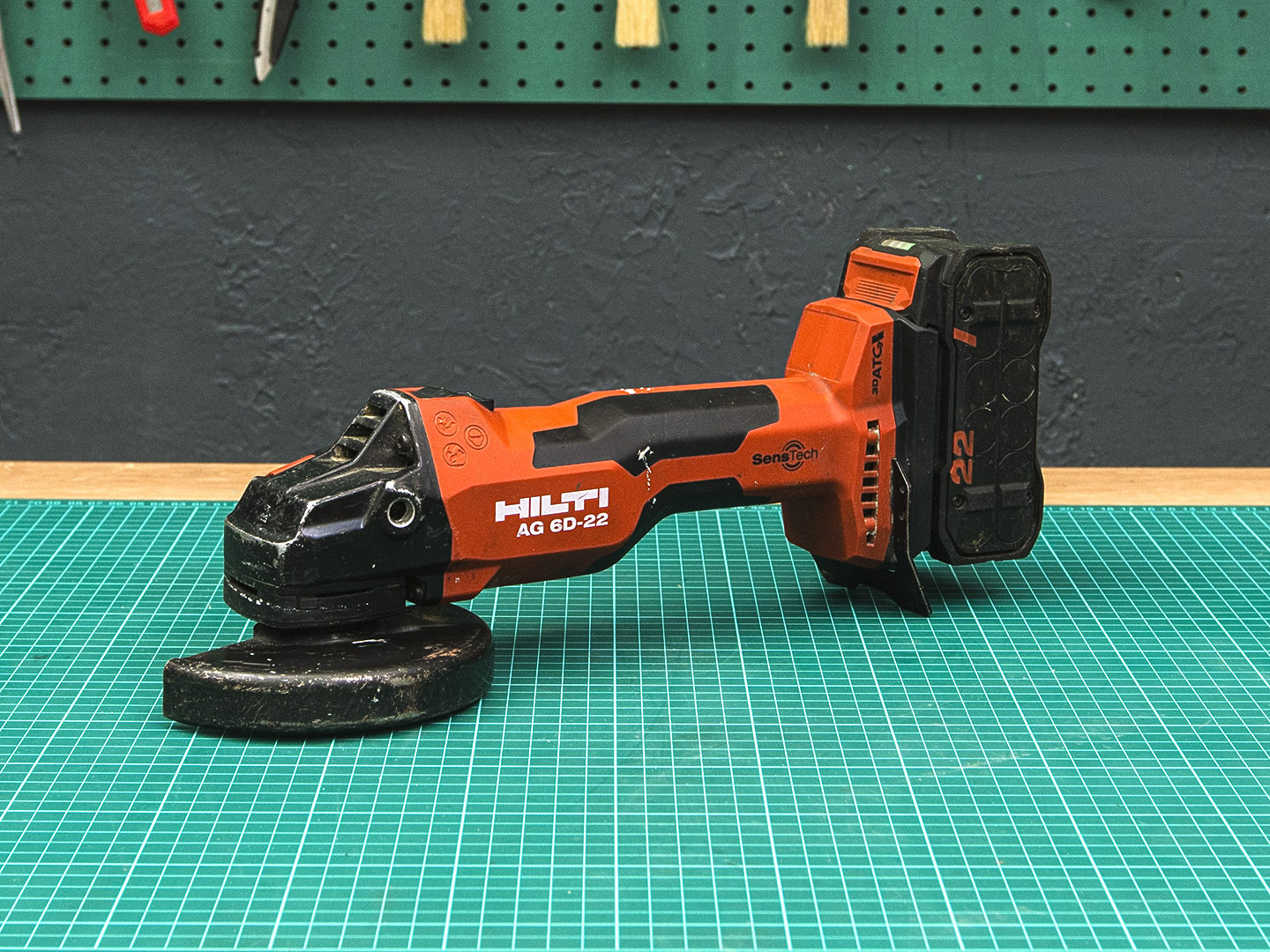 Углошлифовальная машина Hilti AG 6D-22 Nuron  (07-14084)