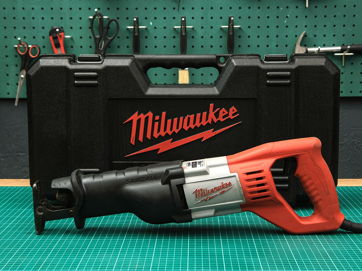 Сабельная пила Milwaukee SSD 1100 X  (09-08114)