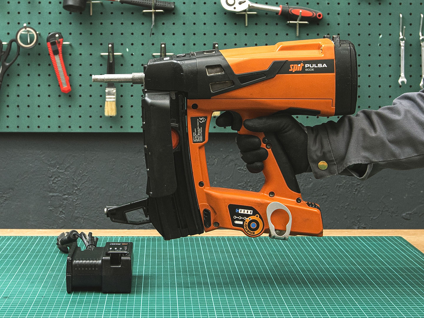 Газовый монтажный пистолет Spit Pulsa 800E  (06-30033)