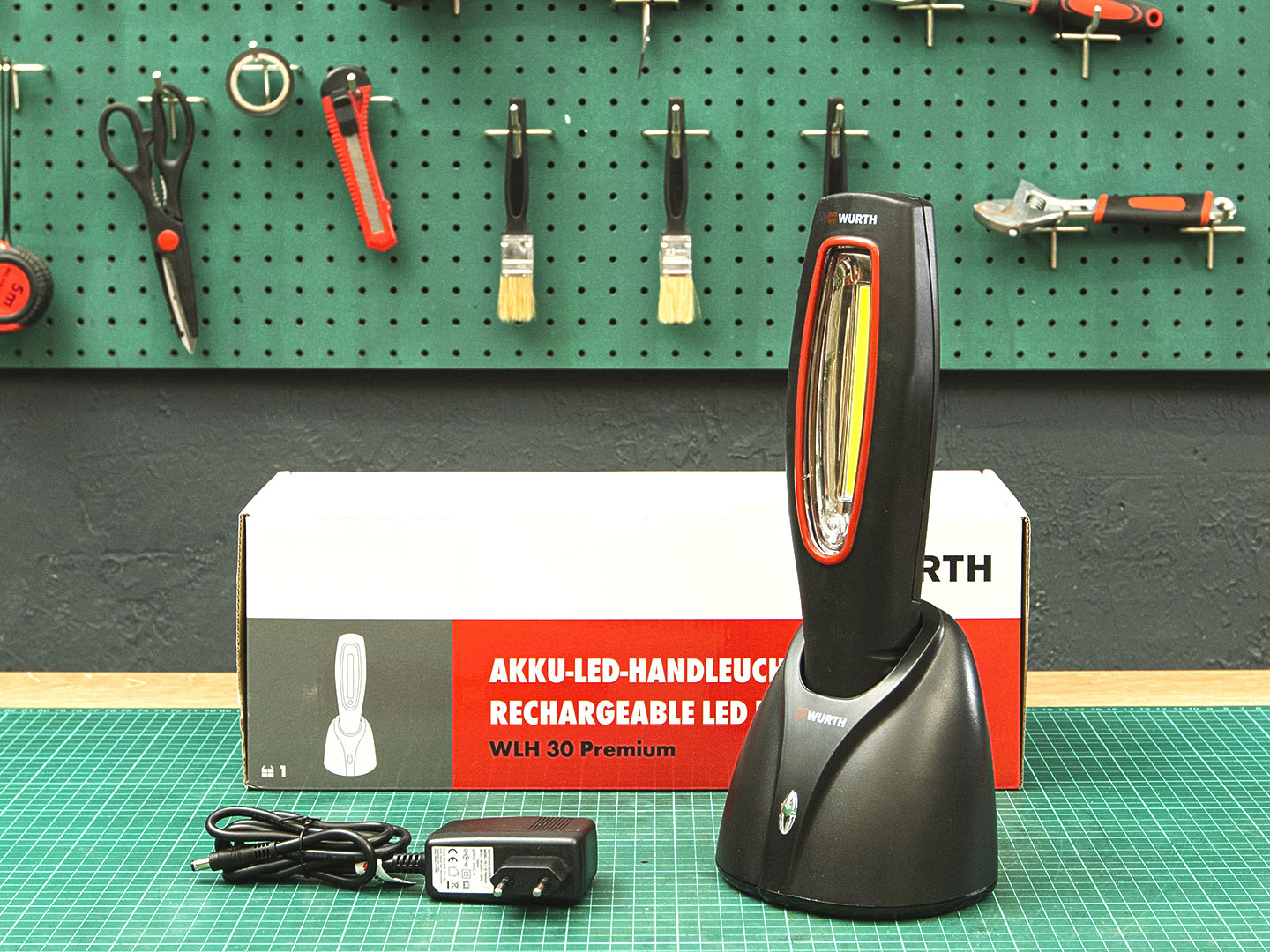 Светильник аккумуляторный Wurth WLH Premium  (05-04073)